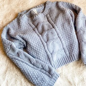 SOFT & Chunky Cable Knit Sweater
